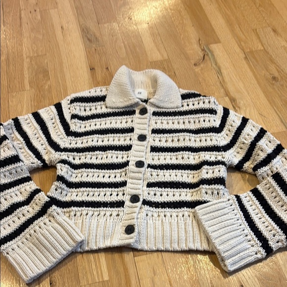 H&M Women’s Black and White Striped Sweater Size XS - Picture 1 of 4